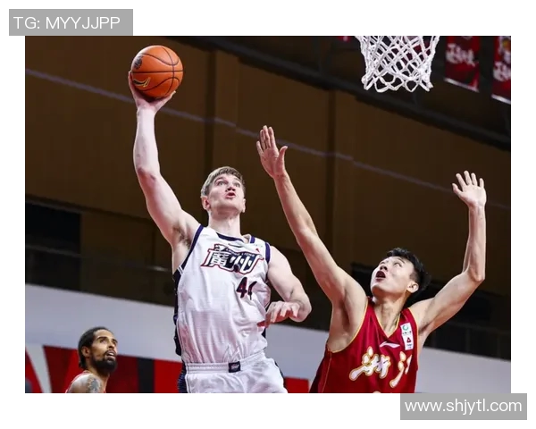 尤文图斯与佛罗伦西诺激情对决全场直播精彩回顾与分析 尤文图斯与佛罗伦西诺激情对决全场直播精彩回顾与分析