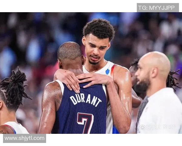 文班亚马法国队首战大放异彩27分轻取意大利引发NBA球探关注 文班亚马法国队首战大放异彩27分轻取意大利引发NBA球探关注